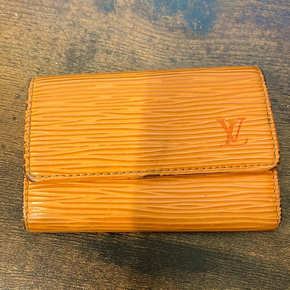 Louis Vuitton Orange Epi Leather - 6 Key Ring Wallet